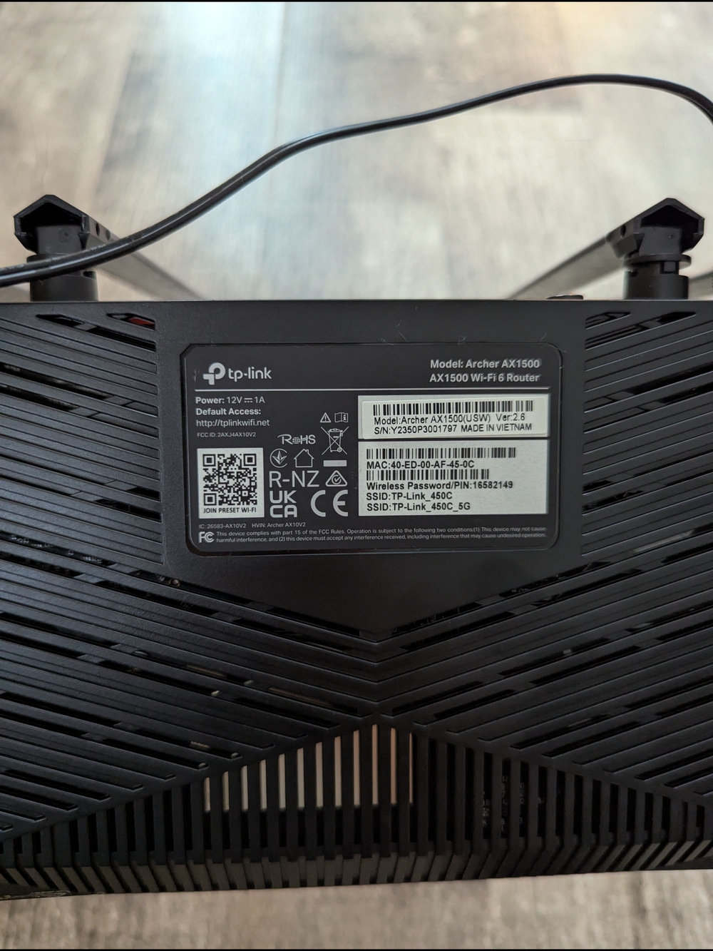 TP-Link WiFi Router - Picture 4 of 4